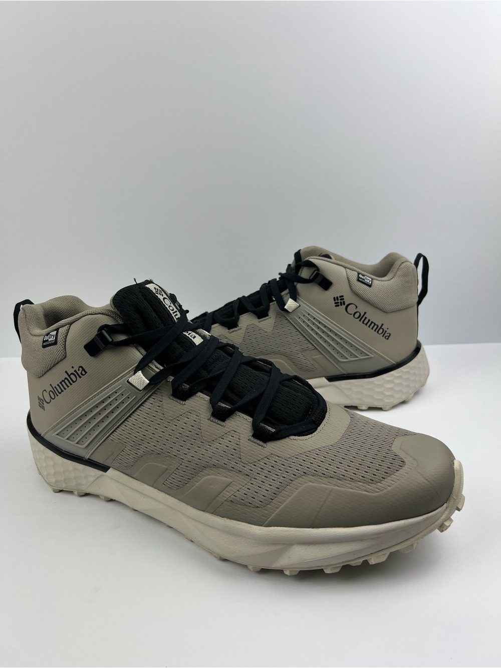 Columbia Mens Facet 75 Mid OutDry Waterproof Hiking Shoes Light Sand Size 15